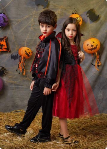 今年のハロウィンで流行り【2022年】になる子供用(男の子)コスプレ衣装(吸血鬼 魔女)